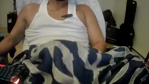 Snapshot of passionfuckin chatting on July 19, 1:42 am passionfuckin online show from July 19, 1:42 am