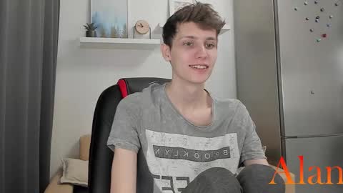 Alan online show from October 6, 3:42 pm