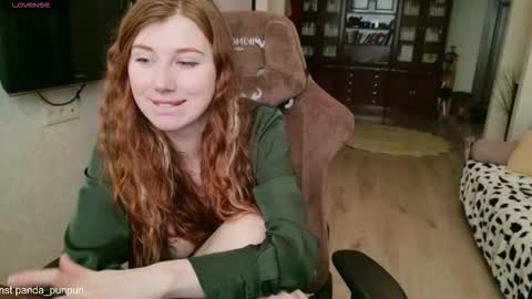 Snapshot of pathos_of_things chatting on February 28, 11:00 am off - Tuesday and wednesdayfriday online show from February 28, 11:00 am