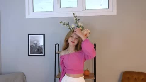 Vicki online show from September 17, 10:06 am