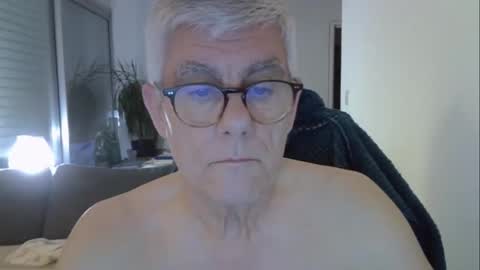 patrick5275 online show from May 1, 4:39 am