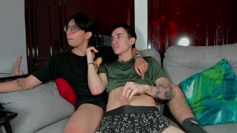 patrick 19 bottom---- ander 18 top online show from April 25, 1:41 pm