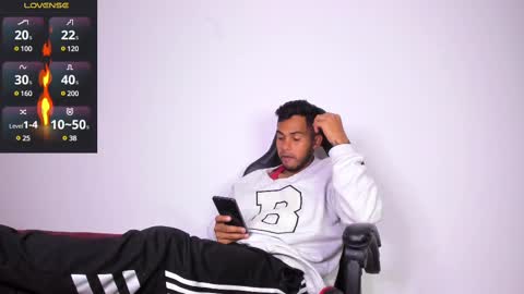 Snapshot of patrick_hot69 chatting on March 7, 1:53 am patrick_hot69 online show from March 7, 1:53 am