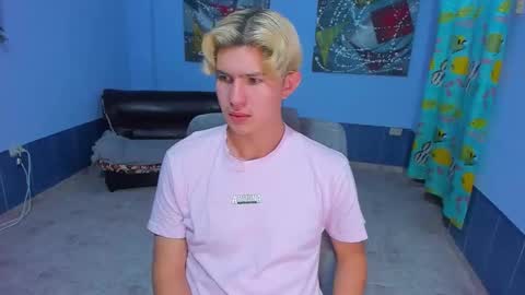 Snapshot of patrik027 chatting on November 16, 6:57 pm .... online show from November 16, 6:57 pm