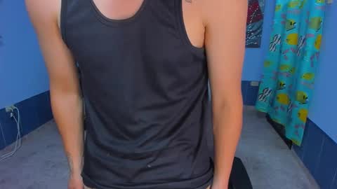 Snapshot of patrik027 chatting on November 23, 7:30 am .... online show from November 23, 7:30 am