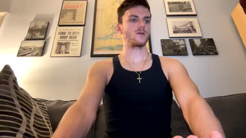 Snapshot of pattyb_ chatting on December 11, 12:54 am Patty B online show from December 11, 12:54 am