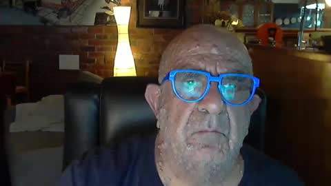 Snapshot of patvac chatting on December 6, 2:06 pm patvac online show from December 6, 2:06 pm