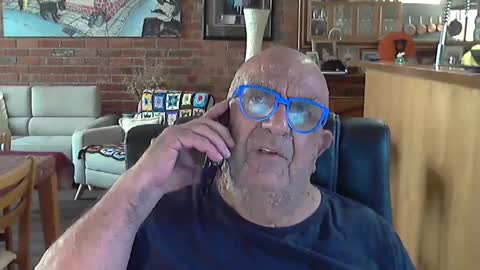 Snapshot of patvac chatting on December 14, 11:01 pm patvac online show from December 14, 11:01 pm