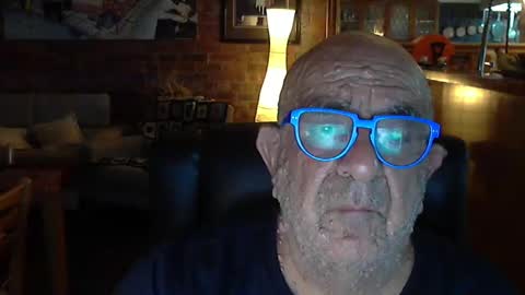 Snapshot of patvac chatting on December 16, 12:38 pm patvac online show from December 16, 12:38 pm