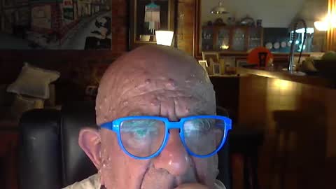 Snapshot of patvac chatting on January 10, 12:47 pm patvac online show from January 10, 12:47 pm