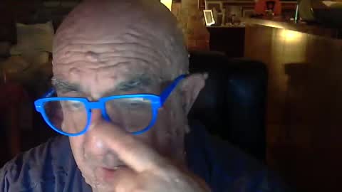 Snapshot of patvac chatting on January 24, 2:08 pm patvac online show from January 24, 2:08 pm