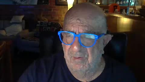 Snapshot of patvac chatting on February 1, 2:45 pm patvac online show from February 1, 2:45 pm