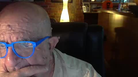 Snapshot of patvac chatting on February 5, 12:17 pm patvac online show from February 5, 12:17 pm