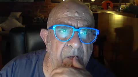 Snapshot of patvac chatting on February 6, 1:21 pm patvac online show from February 6, 1:21 pm