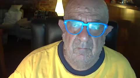 Snapshot of patvac chatting on February 12, 12:33 pm patvac online show from February 12, 12:33 pm