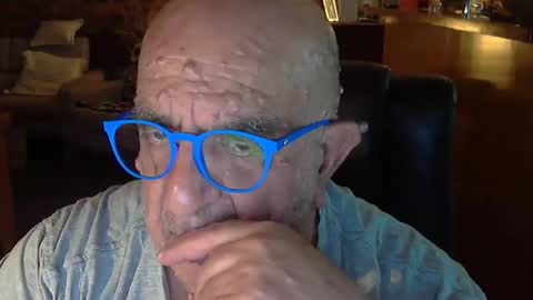 Snapshot of patvac chatting on February 19, 12:55 pm patvac online show from February 19, 12:55 pm