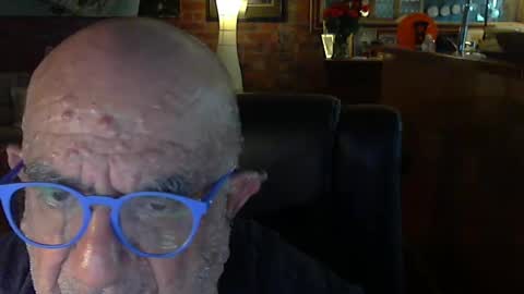 Snapshot of patvac chatting on March 2, 2:54 pm patvac online show from March 2, 2:54 pm