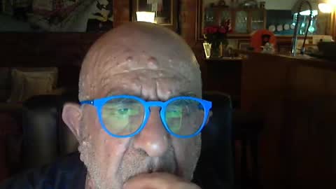 Snapshot of patvac chatting on March 4, 1:28 pm patvac online show from March 4, 1:28 pm