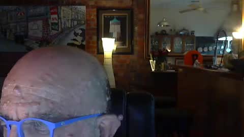 Snapshot of patvac chatting on March 9, 1:37 pm patvac online show from March 9, 1:37 pm