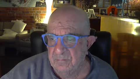 Snapshot of patvac chatting on September 10, 2:28 pm patvac online show from September 10, 2:28 pm