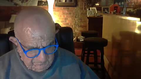 Snapshot of patvac chatting on September 13, 2:28 pm patvac online show from September 13, 2:28 pm