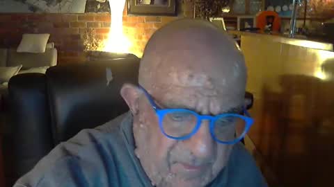 Snapshot of patvac chatting on September 14, 2:38 pm patvac online show from September 14, 2:38 pm