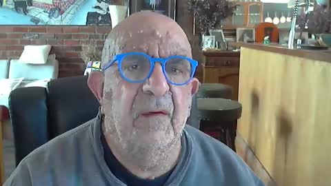 Snapshot of patvac chatting on September 18, 1:40 am patvac online show from September 18, 1:40 am