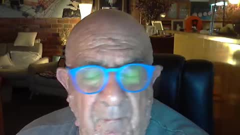 Snapshot of patvac chatting on September 18, 2:30 pm patvac online show from September 18, 2:30 pm