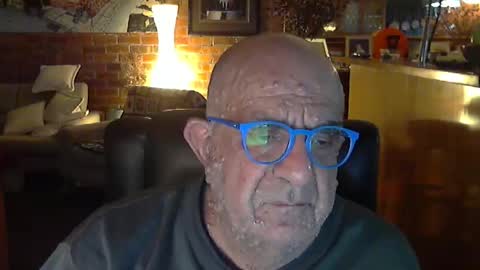 Snapshot of patvac chatting on September 29, 2:22 pm patvac online show from September 29, 2:22 pm