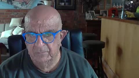 Snapshot of patvac chatting on October 3, 12:07 am patvac online show from October 3, 12:07 am