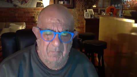 Snapshot of patvac chatting on October 12, 1:32 pm patvac online show from October 12, 1:32 pm