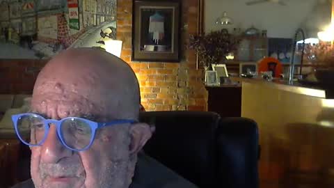 Snapshot of patvac chatting on October 13, 2:50 pm patvac online show from October 13, 2:50 pm