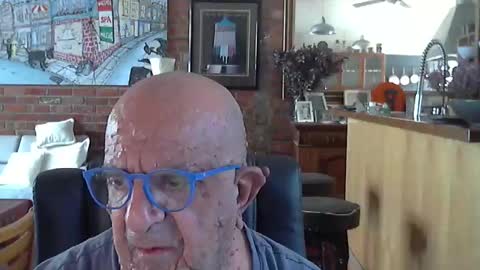 Snapshot of patvac chatting on October 16, 12:11 am patvac online show from October 16, 12:11 am