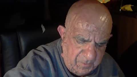 Snapshot of patvac chatting on October 17, 5:59 pm patvac online show from October 17, 5:59 pm