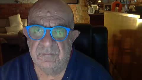 Snapshot of patvac chatting on December 15, 1:59 pm patvac online show from December 15, 1:59 pm