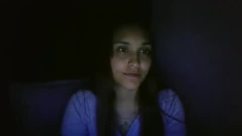 Pau online show from May 7, 4:51 am