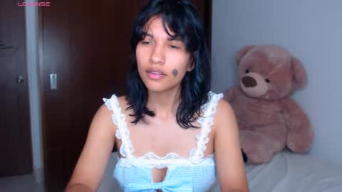 Snapshot of pau_heart_ chatting on October 26, 10:54 am pau_heart_ online show from October 26, 10:54 am