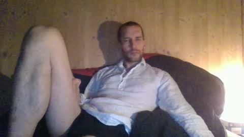 paueriwan online show from March 5, 11:05 pm