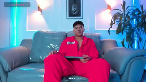 paul27__ online show from November 28, 2:58 am