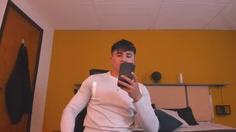 Paul online show from December 3, 1:21 pm