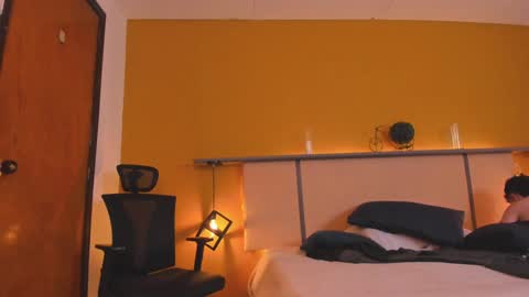 Paul online show from December 19, 5:29 pm