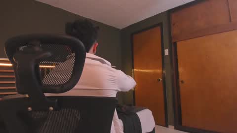 Paul online show from January 13, 1:39 pm