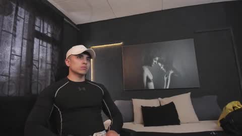 Paul online show from February 9, 3:23 pm