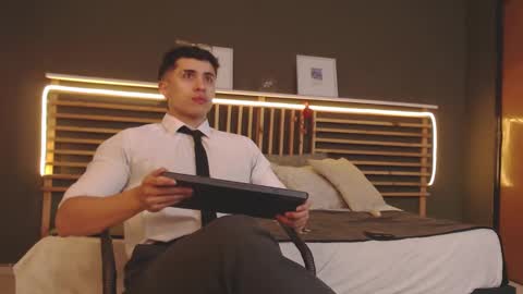 Paul online show from February 17, 2:04 pm