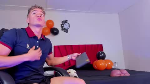 Paull George online show from October 11, 3:10 pm