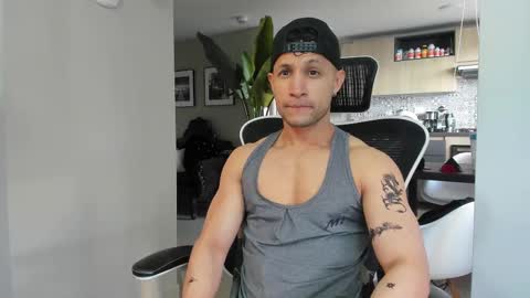 Snapshot of paul_reyborg chatting on September 29, 1:16 pm Paul online show from September 29, 1:16 pm