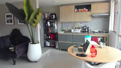 Snapshot of paul_reyborg chatting on October 31, 5:36 pm Paul online show from October 31, 5:36 pm