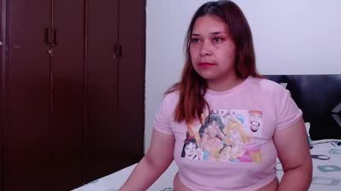 Snapshot of paula_anderson chatting on October 9, 8:29 pm PAULA online show from October 9, 8:29 pm