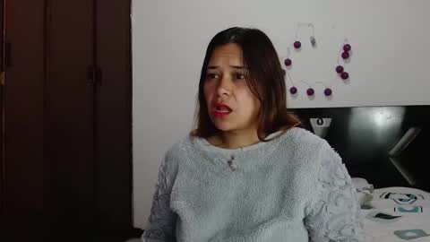 Snapshot of paula_anderson chatting on November 25, 5:07 am PAULA online show from November 25, 5:07 am