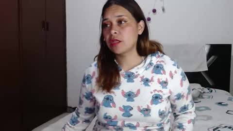 Snapshot of paula_anderson chatting on November 30, 4:16 am PAULA online show from November 30, 4:16 am